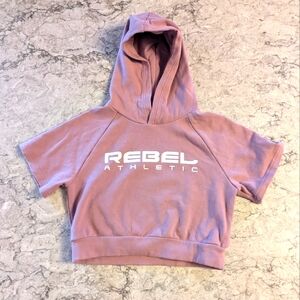 Cropped Short Sleeve Rebel Sweatshirt